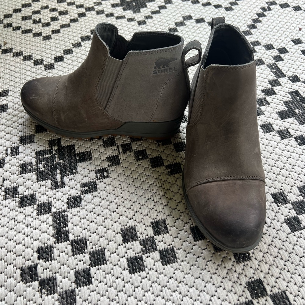 Sorel Women's Gray Ankle Boots